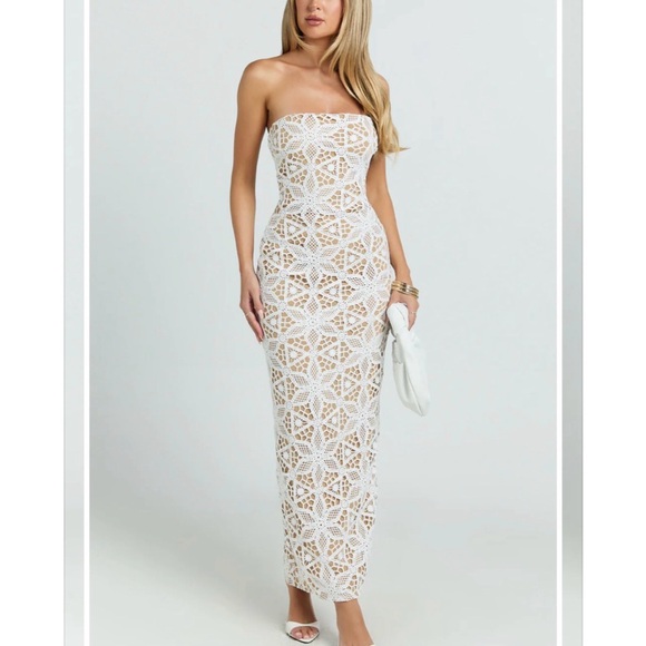Showpo. Dresses & Skirts - Showpo Tamika Midi dress